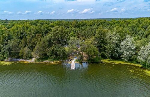 Rideau Lakes House | Private waterfront nature escape