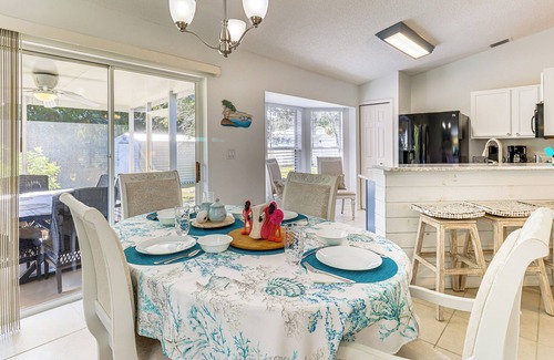 Sebastian Highlands House | Private Yard & Screened Patio: Sunny Sebastian Gem