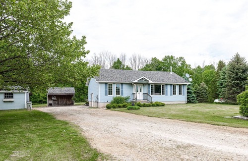 Central Huron Cottage | Private year round Cottage near Bayfield and Goderich