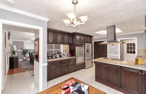 Clodine House | Privately Gated Home w Hot Tub on a Half Acre—Sleeps 13