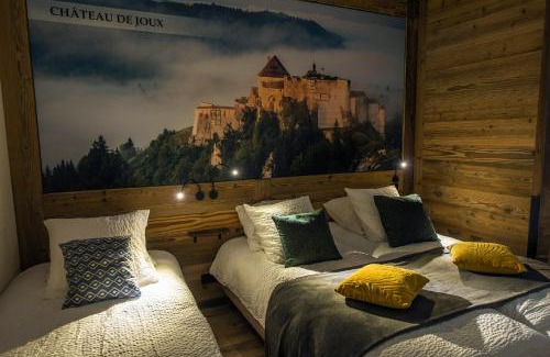 Lods House | Privatisez un ancien hôtel Gîte de groupe La Truite d Or au bord de la rivière