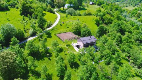 Pluzine House | Privatni smještaj "Mratinje"