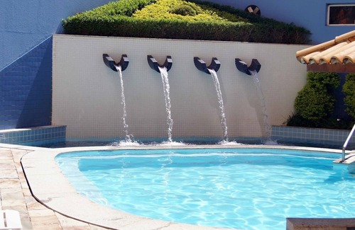Do Turista Apartment | Prive das Caldas, 8 swimming pools, sauna, 2 air-conditioned rooms for up to 5 people, garage