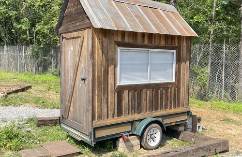 Wise Cottage | Probably Smallest Tiny Home In America