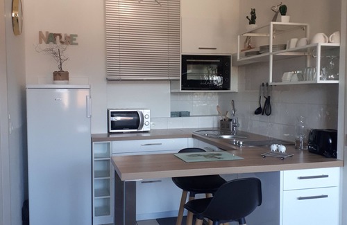 Sorbiers Apartment | Proche Commodités. Parking + Garage Fermé Inclus .résidence Calme