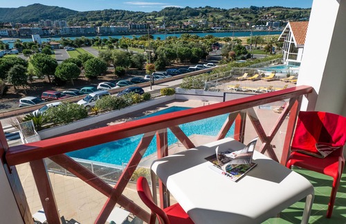 Hendaye Condo | Proche de la Plage | Studio + Vue sur le Port