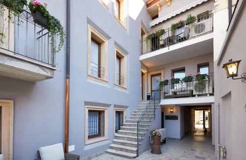 Citta Antica Apartment | Professor's nest 3