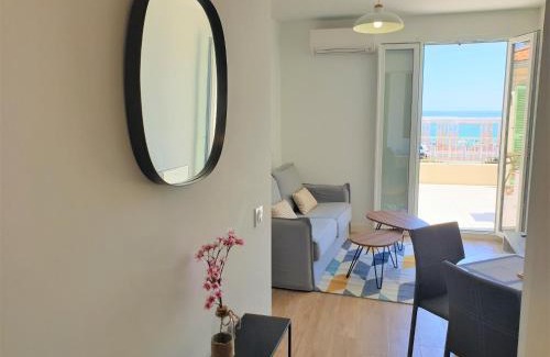 La Californie Apartment | Promenade vue mer