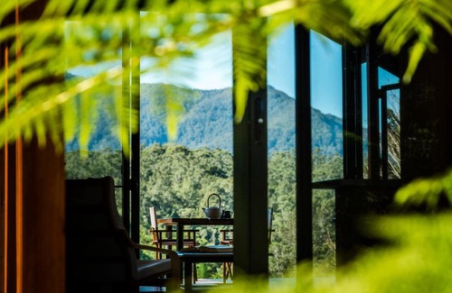 Gleniffer Ski Chalet | Promised Land Retreat