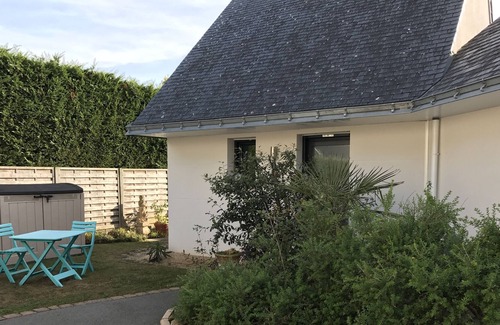 Larmor-Baden House | Promo 5 'walk from the beach, Ty Gwez-Palm in the heart of the Gulf of Morbihan.