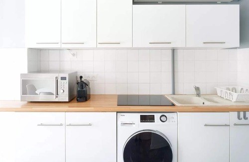 Saint-Jean-de-Luz City Center Apartment | PROMO 50% from 24 to 31. 08. 2019 Renovated apartment, quiet downtown