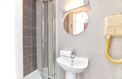 Jesmond Bed & Breakfast | Properties Unique | Dene Rooms Family 31