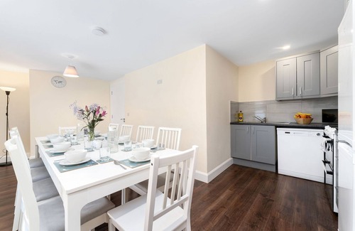Clifden Cottage | Property 444 - Clifden - sleeps 11 guests in 6 bedrooms