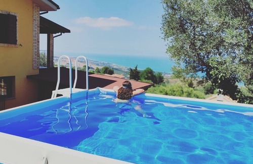 Roseto degli Abruzzi House | Property equipped with all amenities. Linen and towels included.