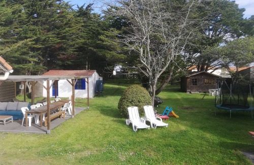 Prefailles House | Propriété à 800 m des Plages sur Terrain Boisé de 3000 m2
