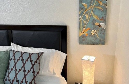 Rancho Cordova Apartment | Pros' Choice: Exclusive Midterm Housing