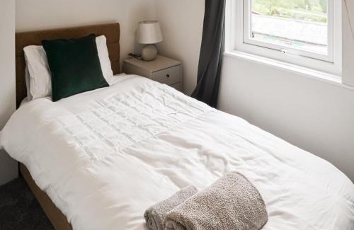 Allendale House | Prospect Cottage