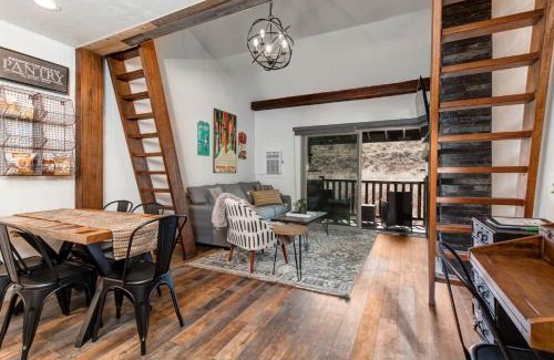 North Park City Apartment | Prospector Lodge 924 by Moose Management