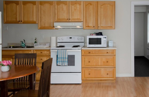 Timiskaming District Hotel | Prospectors Inn