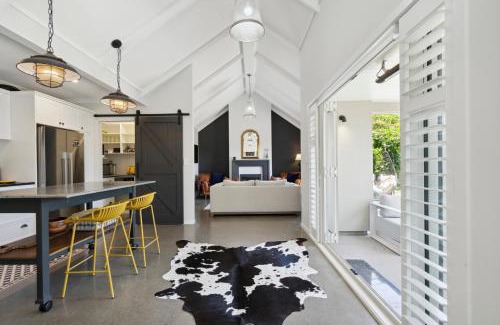 Martinborough House | Provence on Cologne - Martinborough Holiday Home