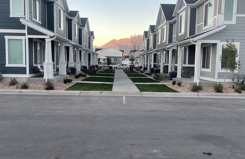 Provo House | Provo Airport and Epic Sports Park New Townhouse