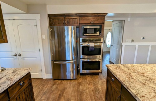 Provo House | Provo Family Haven - Sleeps 10