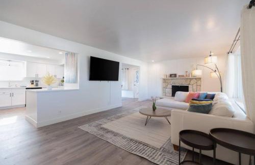 Cottonwood Heights House | Prvt Hot Tub Close to Resorts