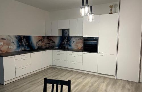 Elk Apartment | Przytulna kawalerka w kamienicy w pobliżu Jeziora Ełckiego