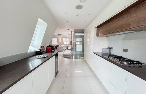 Bayswater Apartment | £4.5m Elegant Penthouse Apartment in Prime London