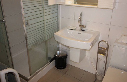 Sao Bernardino Cottage | Lovely accommodation with jacuzzi, private property 150 meters from the beach