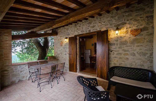 Bivio Lugnano Apartment | PTU La Fattoria Farmhouse - APT Il Granaio