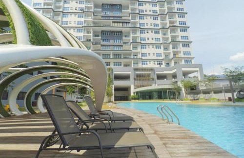 Bandar Puchong Jaya Apartment | Puchong Skypod Residence, 1-5 pax Cozy Unit, Walking Distance to IOI Mall, 10min Drive to Sunway