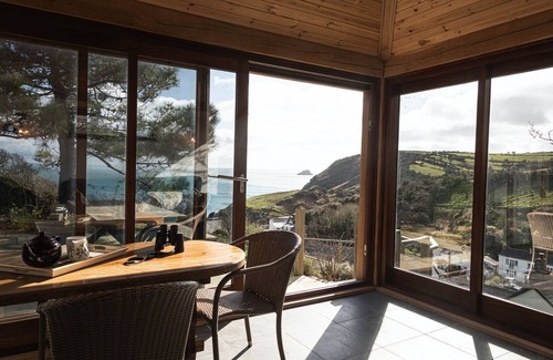 Portloe House | Puckey Hill - Three Bedroom Cottage, Sleeps 6