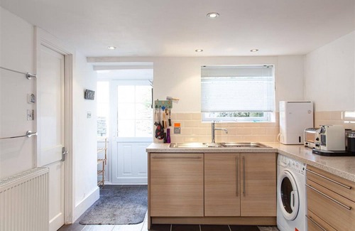 Portloe House | Puckey Hill - Three Bedroom Cottage, Sleeps 6