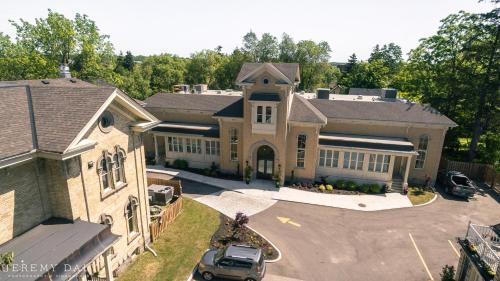 New Hamburg Hotel | Puddicombe House