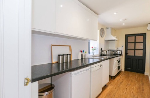 Charlton Horethorne House | PUDDLEDUCKS, pet friendly, with a garden in Sherborne