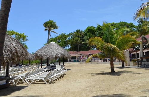 Cofresi Villa | Puerto Plata is calling your name! Villas & Suites available! Contact me now!