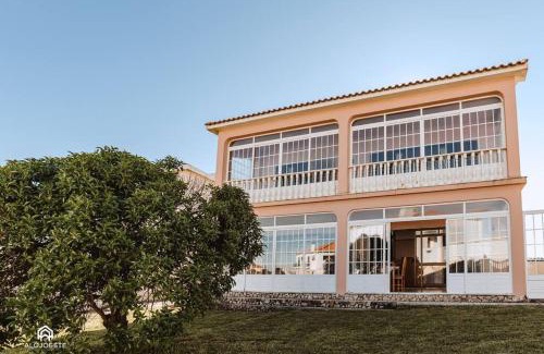 Praia de Santa Cruz House | Puerto Raval - 5 Bedrooms - BBQ & Garden
