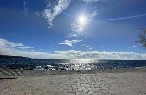 Playa San Juan Apartment | Puesta de Sol Rentals 3AJ