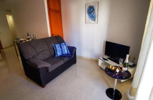 Playa San Juan Apartment | Puesta de Sol Rentals 3CR