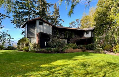 Poulsbo House | Puget Sound Orca Retreat