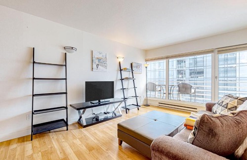 Downtown Seattle Apartment | Puget Sound Place