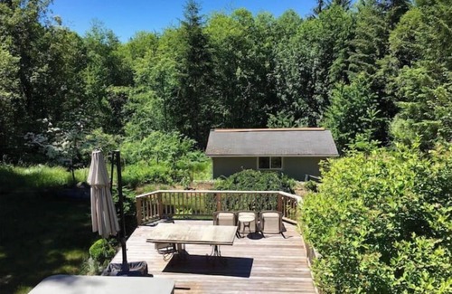 Seabeck House | Puget Sound Retreat