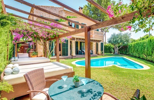 Puig de Ros Ski Chalet | Puig de Ros Villa sea view with private pool and garden