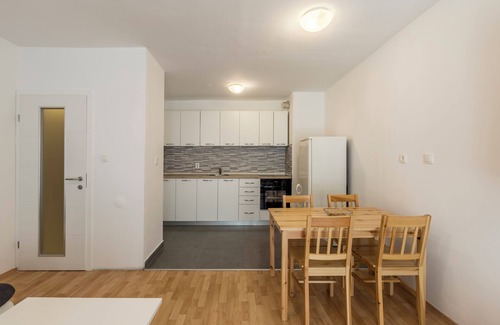Vranjic Apartment | Pujanke Residence - large 3 bedroom apartment