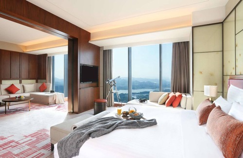 Huizhou Hotel | Pullman Huizhou Kaisa