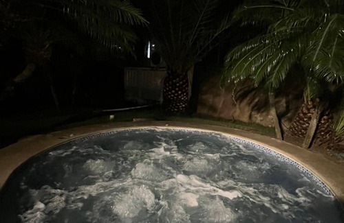 Punta Blanca Apartment | Punta Centinela | Exclusive beachfront apart. 2023