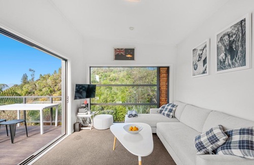 Pukawa House | Puratoke Rise and Shine - Pukawa Holiday Home