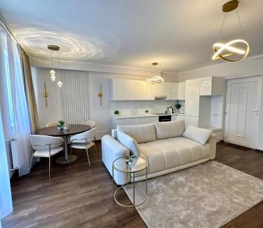 Nyiregyhaza Apartment | PURE Apartman -free private garage