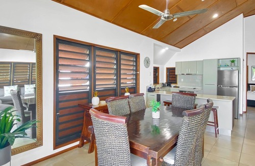 Nelly Bay Villa | Pure Magnetic Villa 9